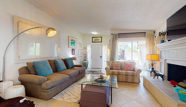 Recently Updated Home w/Private Patios: 15 Mins From Downtown Palm Springs