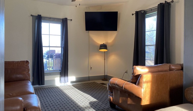 Red House Lodge in Champlain