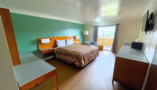 Relax Inn Motel