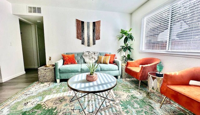 Remodeled 2BR · Ground Floor · Gated · Walk to Midtown