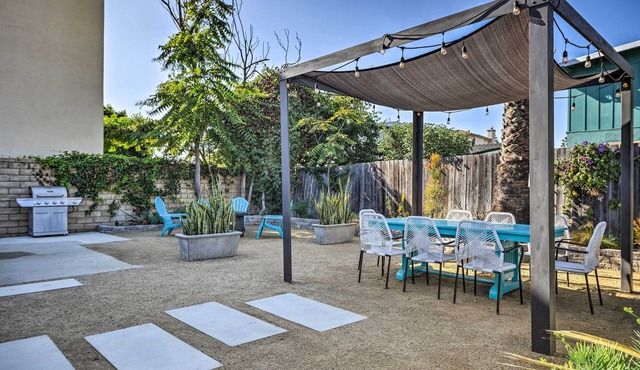 Remodeled Ventura Beach Home with Yard & Fire Pit!
