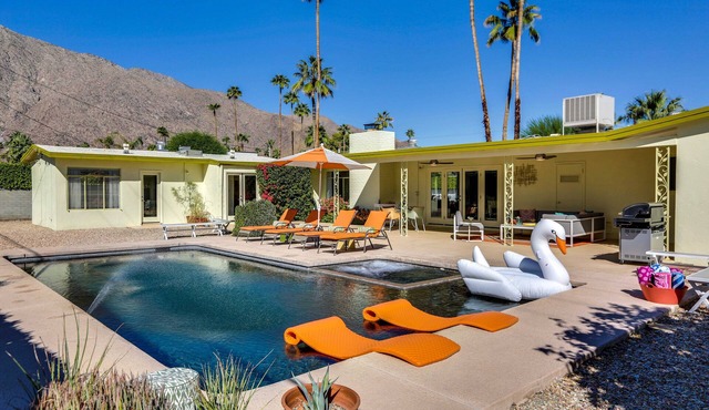 Retro Retreat! Midcentury! 3 Masters! Pool! Spa! Mtn Views! Walk to Downtown PS!