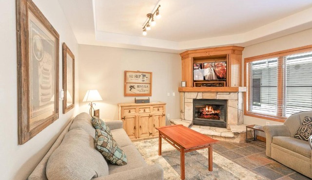 Riverbend Centennial Run Condo: Ski In/Out in Breckenridge
