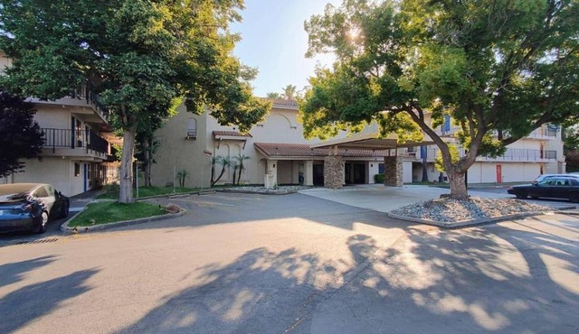 Rodeway Inn & Suites Rancho Cordova - Folsom