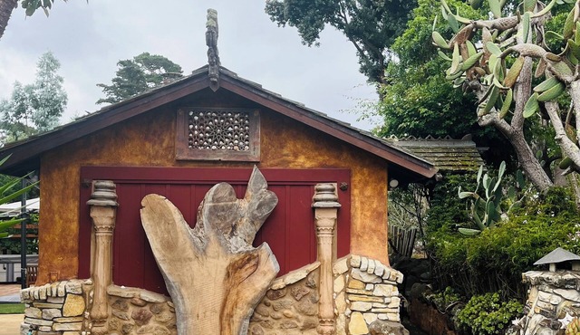 Romantic Cottage Guesthouse Carmel-By-The-Sea -Private Spa, Gardens, on 23 Acres