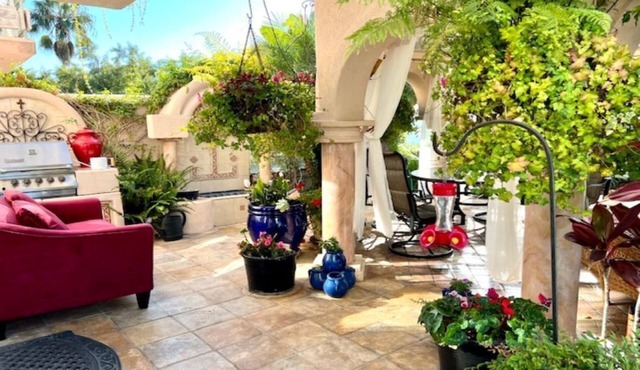 Romantic Hilltop Home With Forever Views!