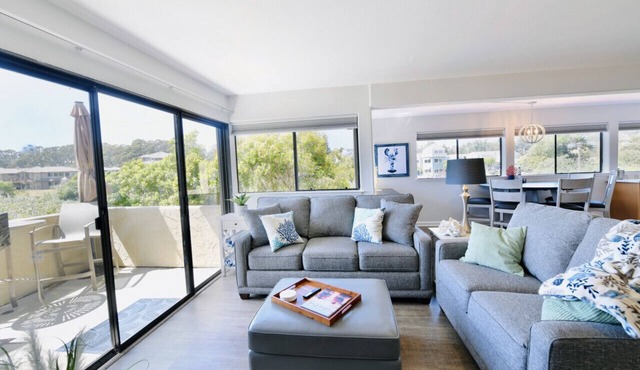 Royal Villa - Ocean View - Amazing 1 Bedroom - 3 Beds - End Unit