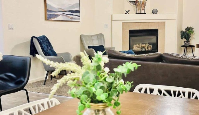 S Reno/5Bedroom/3Bath/Sleeps18