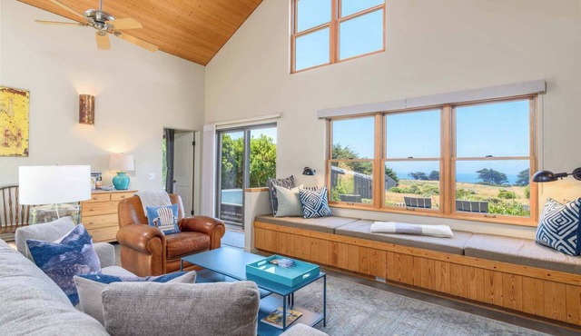 Sea Pebble – Sea Ranch Retreat!