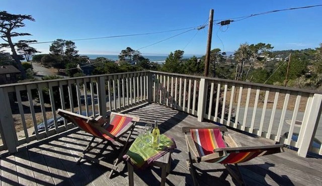 Sea View Maison-Ocean Views, Walk to Beach & Park