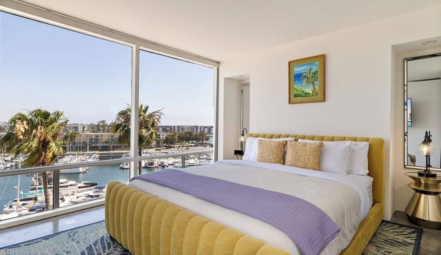 Serene 1BR Condo with Stunning Views in MDR - Pool, Jacuzzi, Gym, Tennis Courts