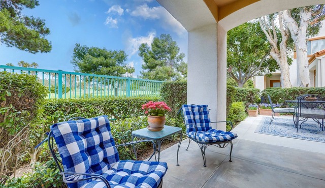 Serene Beach Condo with Golf Course View; 2 blocks to beaches, shopping & dining