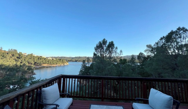 Serenity Shores Lakefront Home
