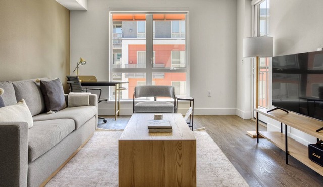 Sleek San Mateo 1BR w/ A/C, Gym & W/D, nr Caltrain, by Blueground