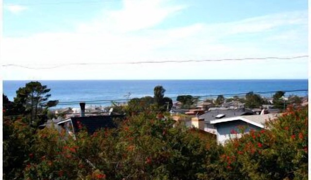 Snug Harbor: 3 BR, 2 BA House in CAMBRIA, Sleeps 6