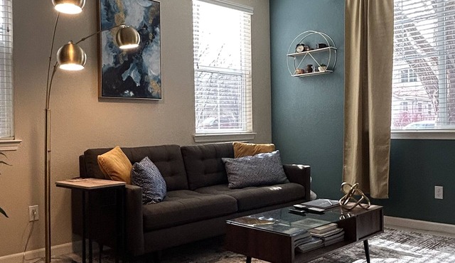 South Reno-Tahoe quiet, modern 1 bedroom apartment