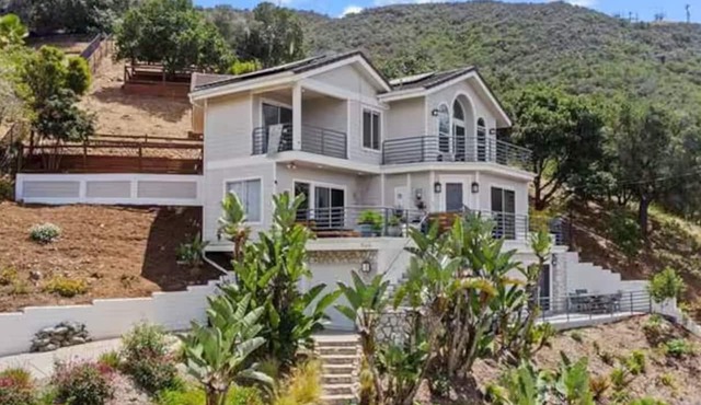 Southern California Artist Hideaway