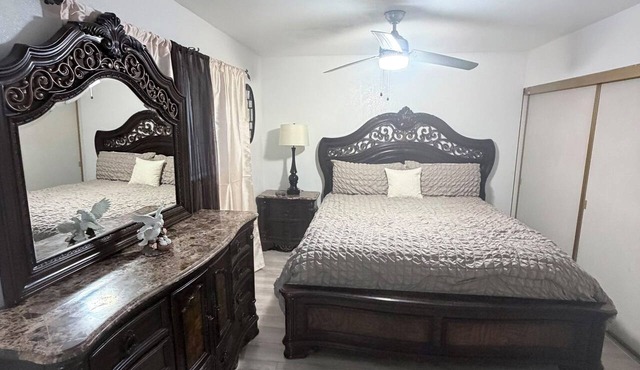 Spacious 4-bedroom house in amazing Las Vegas with AC