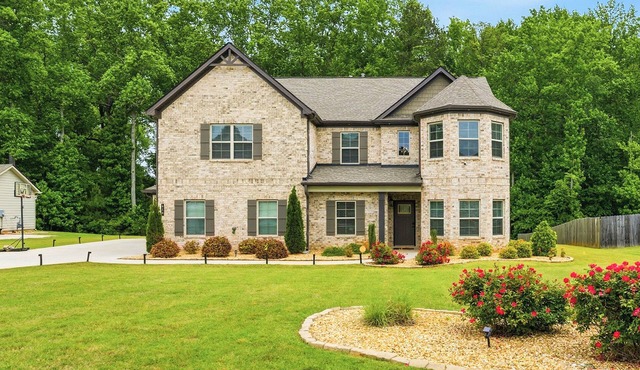 Spacious 5-bedroom house with a king size sofa bed on the 2nd Floor Loft area. in Hampton