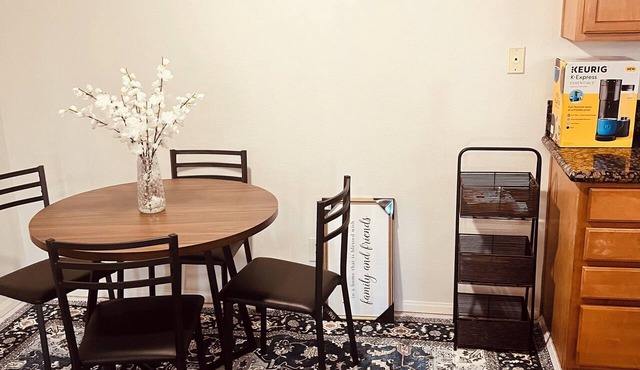 Spacious and Comfy 2-bedroom condo with AC near UC Riverside in Riverside