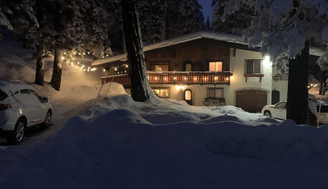 Spacious Chalet with direct trail access
