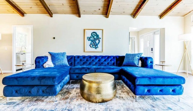 Spacious, Clean, Private Marin Home; 4 bdrm, King Bed, AC