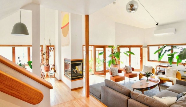 Spacious Designer Home in Boulder Perfect for Families and Groups in Boulder
