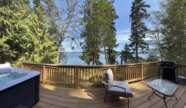 Sq Bayside Cedars in Sequim