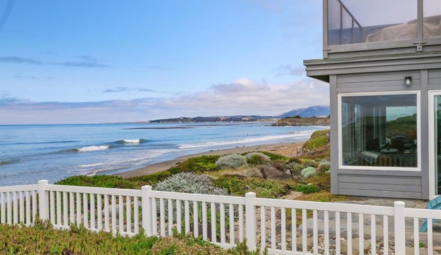 Star of the Sea Oceanfront Escape w Views