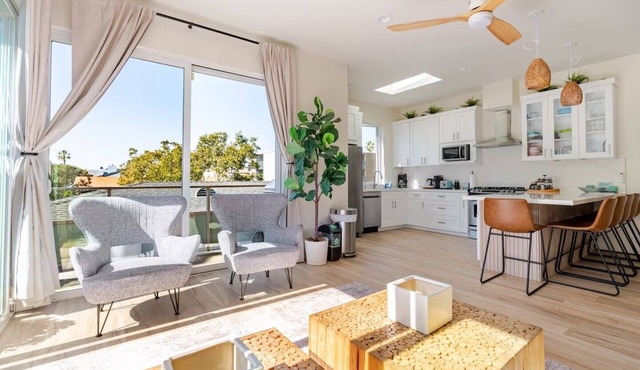 Steps to Ocean & Bay | Mission Beach Escape in San Diego
