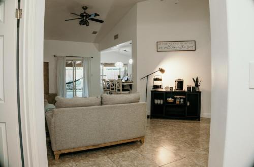 Stunning Home with Pool, Game Room and Firepit