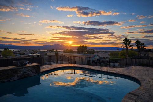 Stunning Lake Havasu Retreat with Panoramic Lake Views and Resort Comforts Sleeps 10 NEWLY REMODELED