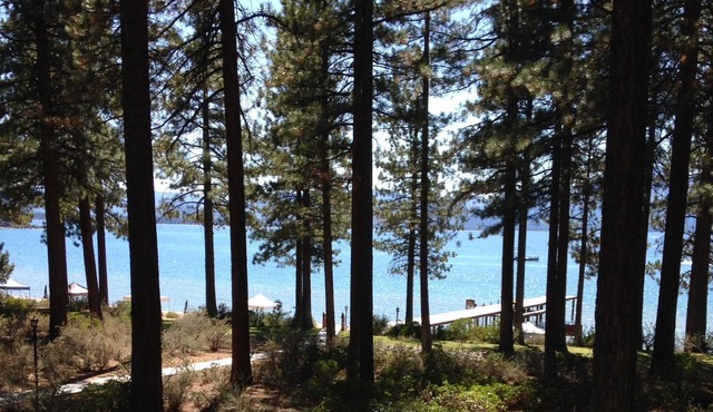Stunning Lake View Town Home