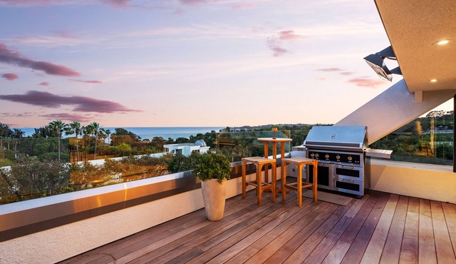 Stunning Ocean Views -Escape to Paradise at Casa De Lupe Malibu