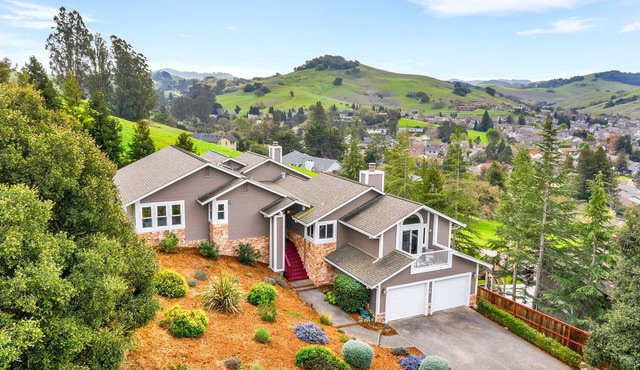 Stunning Sonoma County Home with Amazing Views