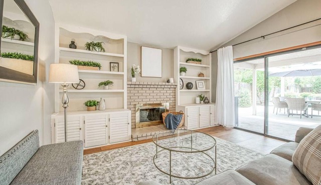 Stylish 3BR/2BA Retreat w/Pool! Dream Getaway
