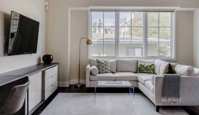 Stylish Burlingame 2BR w/Laundry & A/C, nr Dining, by Blueground