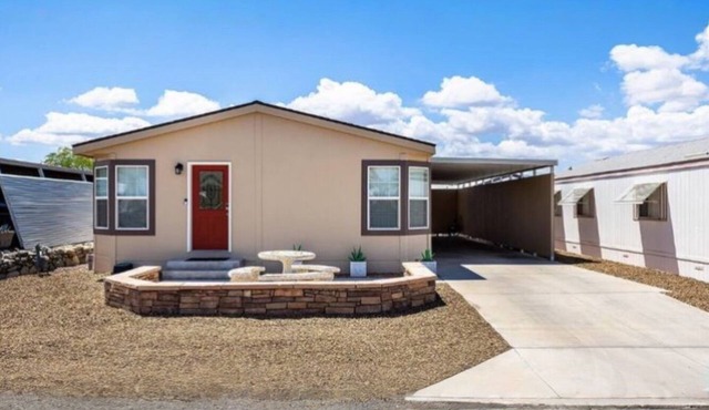 Stylish Lake Havasu Getaway – Steps to Windsor Beach & Boat Launch