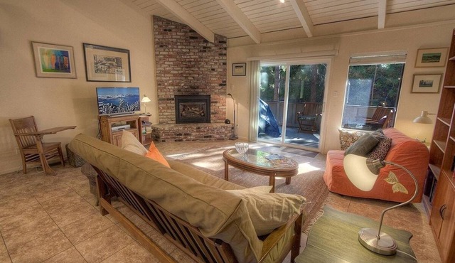 Sugar Pine 3 Bedroom Home by RedAwning