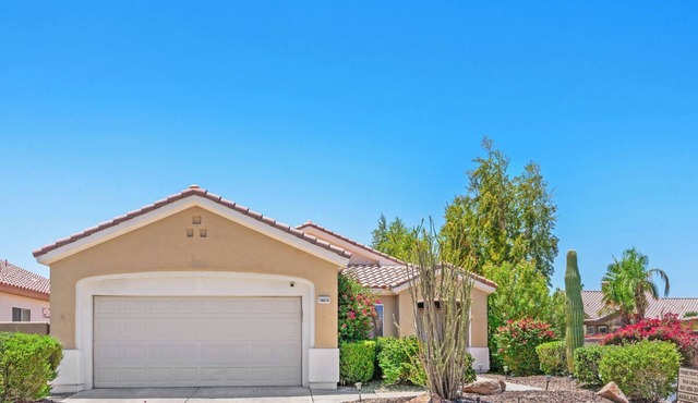 Sun City Palm Desert - Resort Style Living