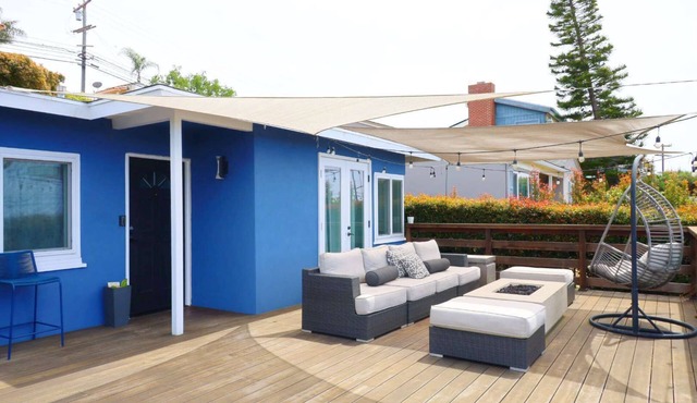 Sunset Cliffs Modern 3BR Retreat w/BBQ & Fire Pit in San Diego