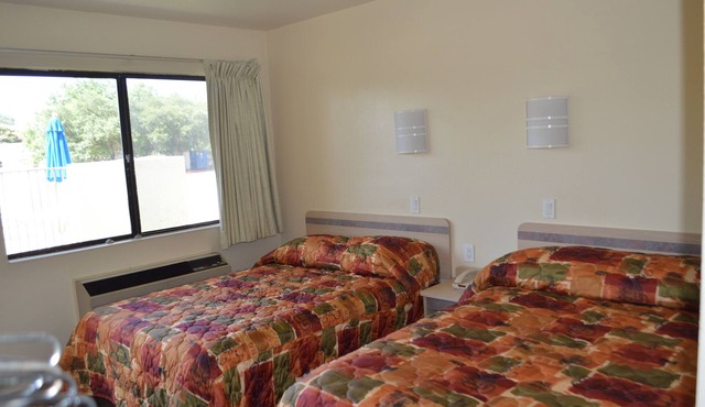 Super 7 Inn in Bossier City