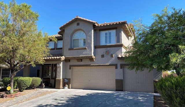 Sweet home with electric car charger unwind, relax enjoy a great time in Vegas