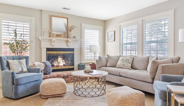Sweet Springs Bay View Home - monthly only