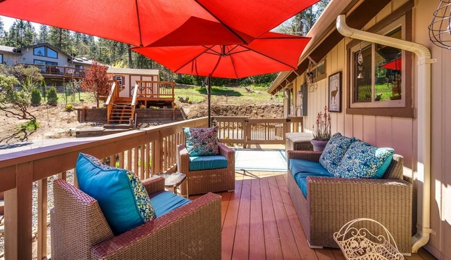 The Comfy Cabin - Solar Powered and Handicap Friendly Amenities Make the Comfy Cabin the Perfect Place for your Yosemite Getaway by RedAwning
