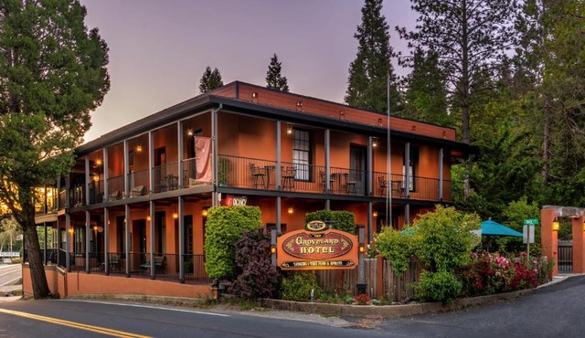 The Groveland Hotel