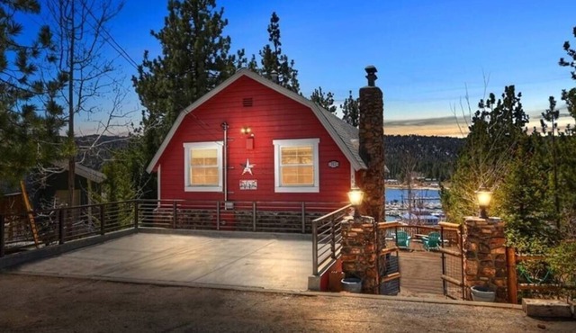 The Red Barn at the Lakefront W/ Private dock