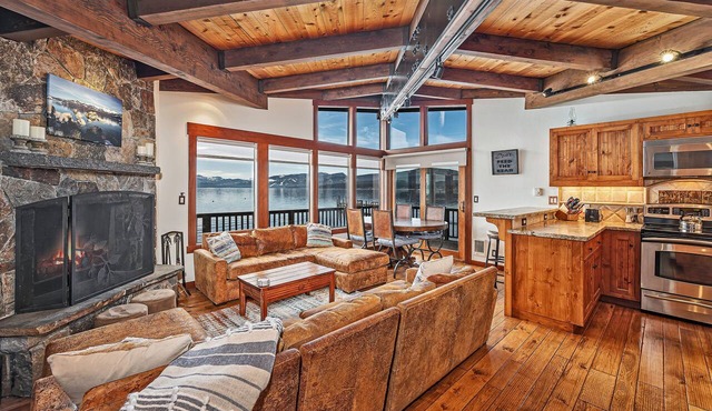 The Sanctuary - Secluded Tahoe Lakefront Condo with 180 Views, near Downtown Tahoe City