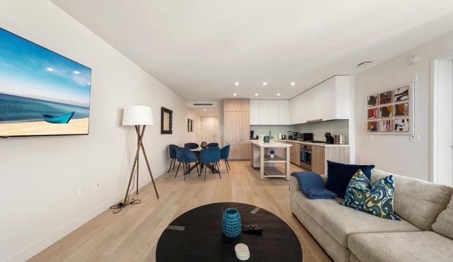 The Sapphire Nest - Spectacular Rooftop Amenities Ocean views 2BR