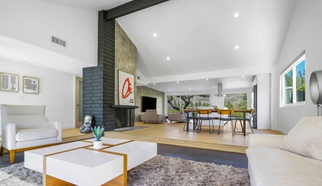 The Summit: Luxury Mountain Estate, Stunning Views